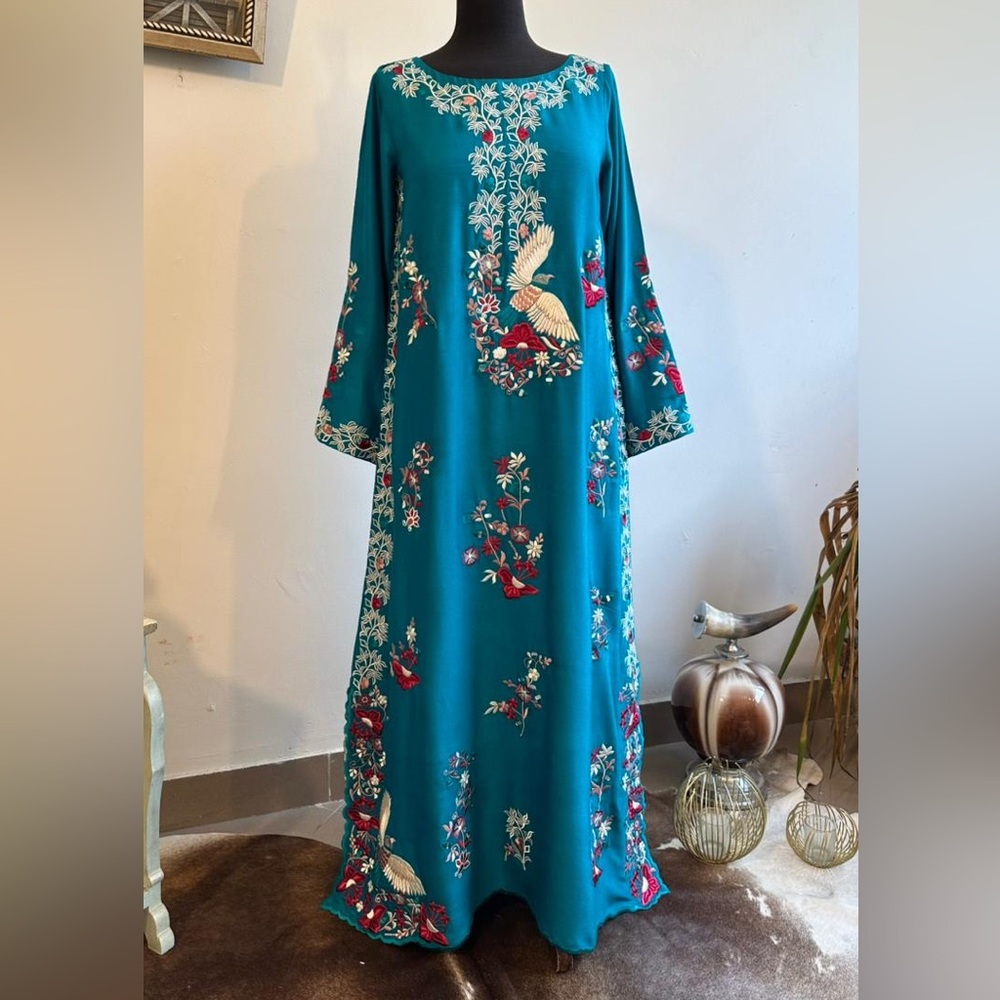 MIMOSO Pakistani Kaftan with pants and duppata